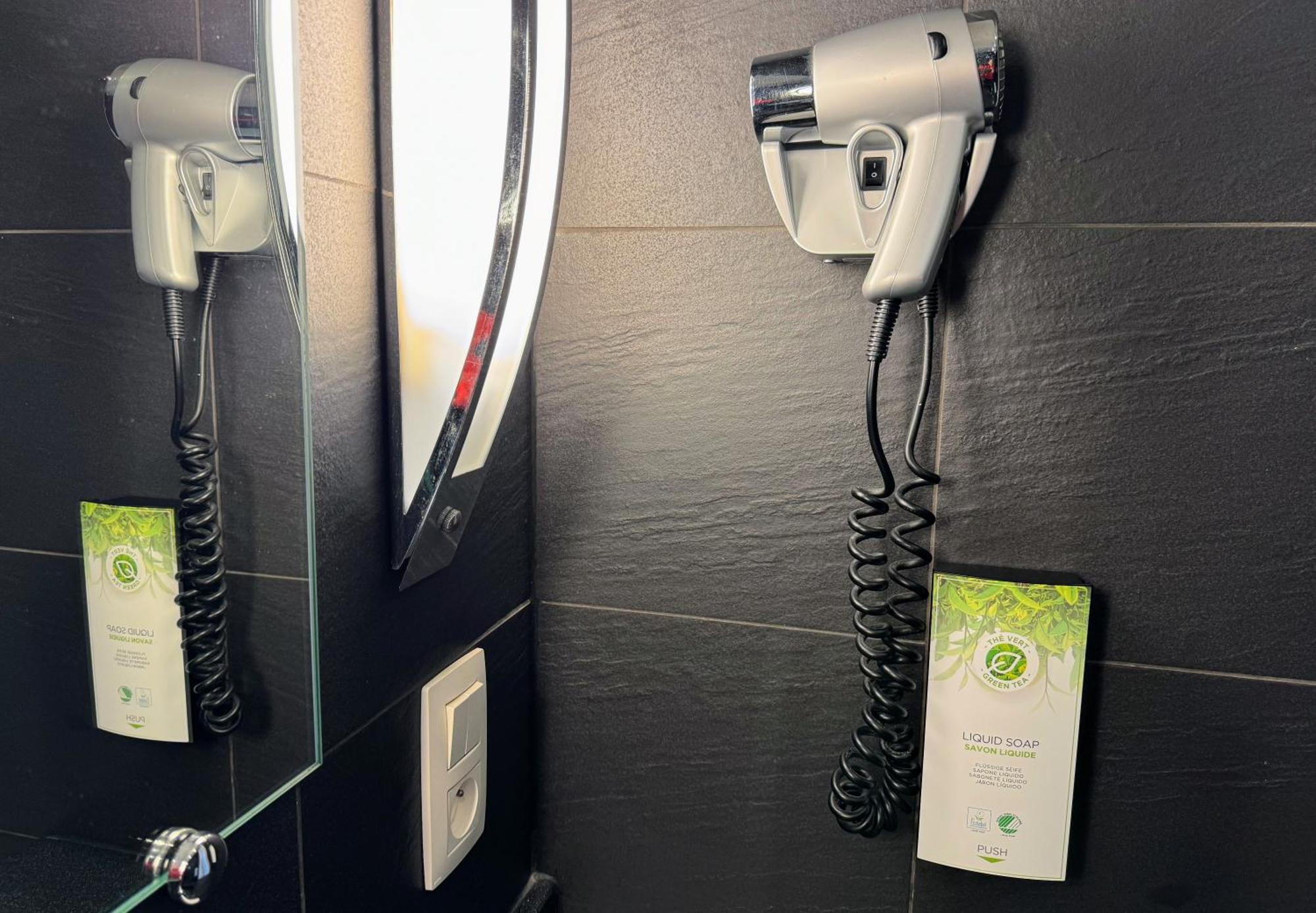 Hotel L'Amandier Libramont-Chevigny Kültér fotó